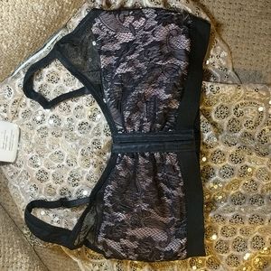 Unique NWOT Vincenzo Bra with Front and Back Closure size 34C